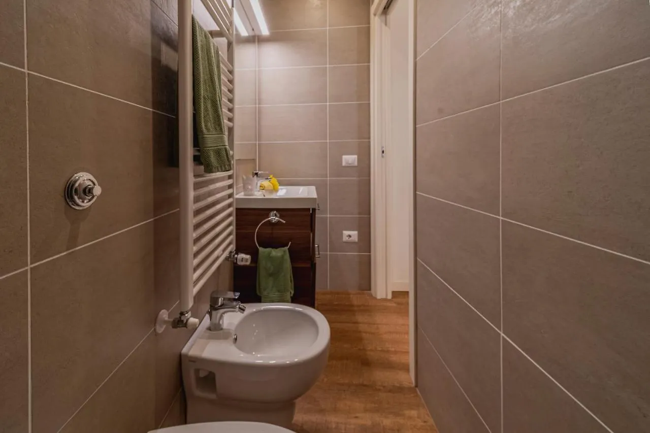32 Nero - Florence Apartment San Niccolo 0*,